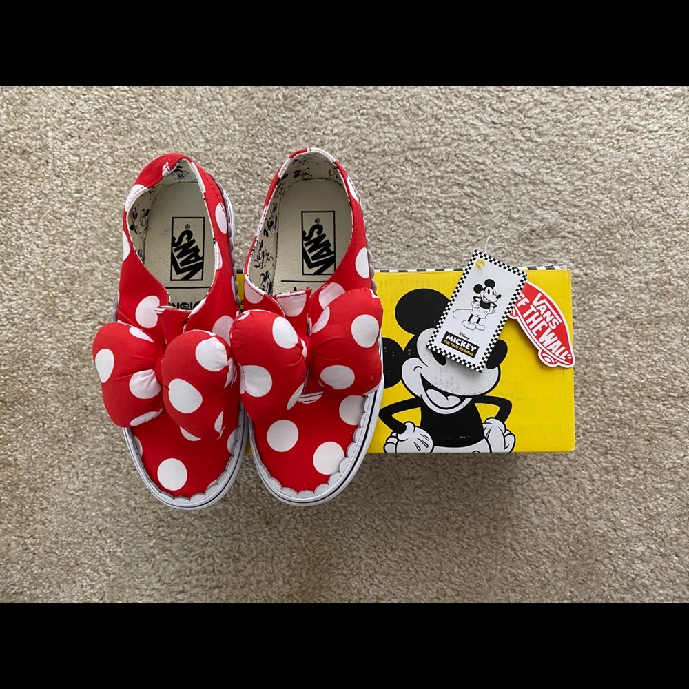 ❌SOLD❌ Disney x Vans Minnie Mouse Shoes